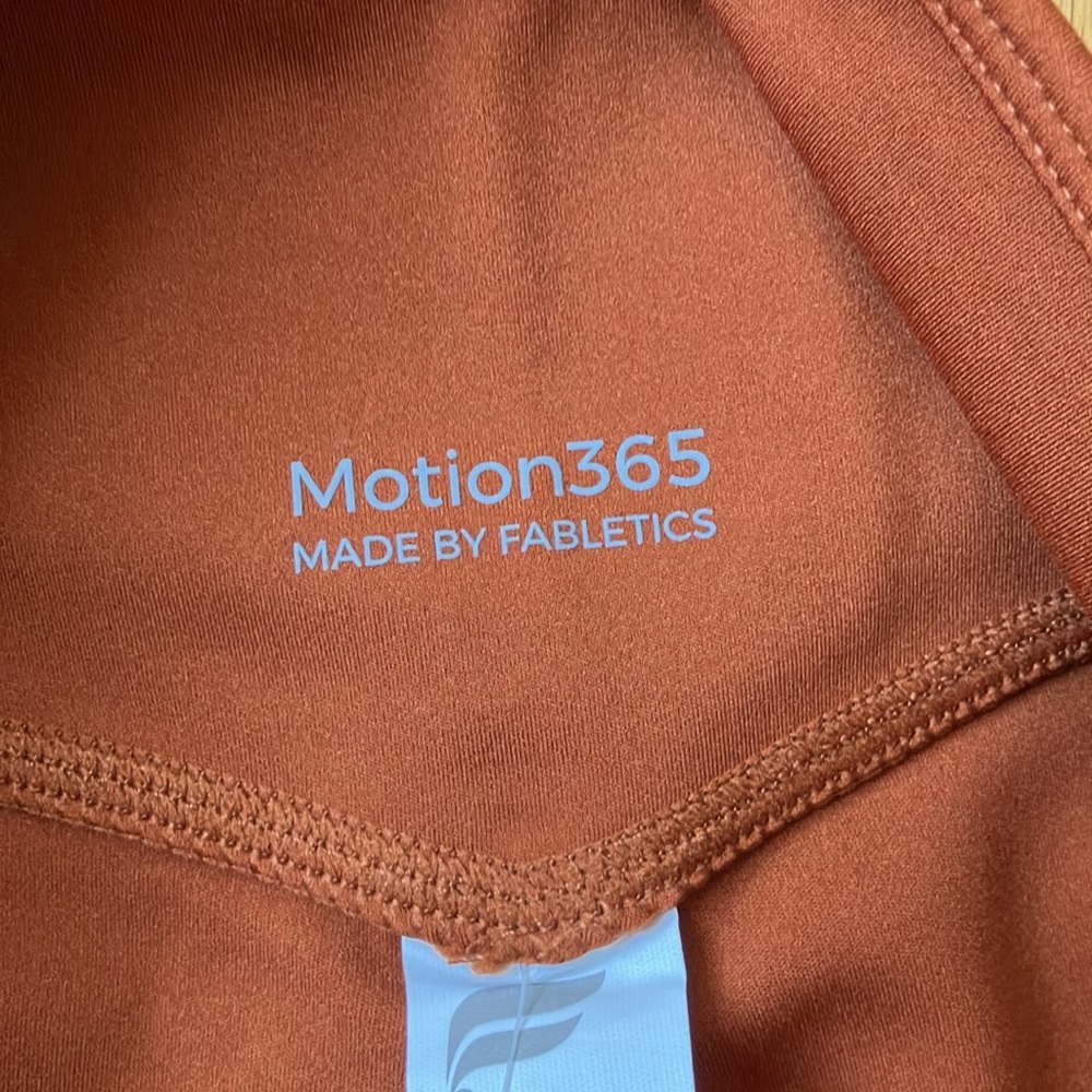 Fabletics Trinity Motion365® Mid-Rise 7/8 Legging Rust Size S  NWT - Picture 11 of 12